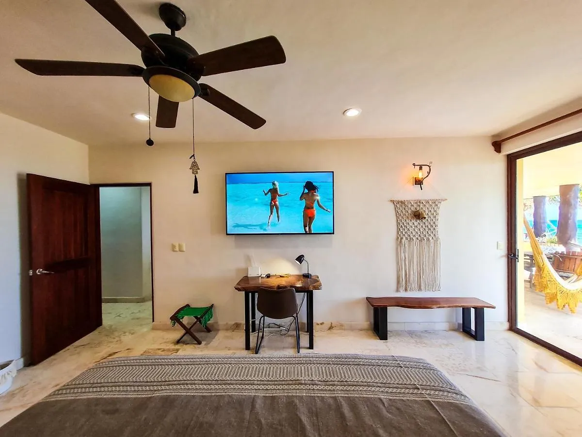 Apartment Stylish Oceanfront Condo With Pool Mahahual Mexico