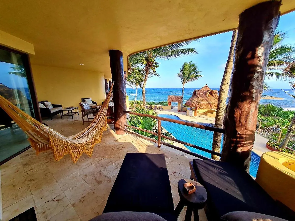 Stylish Oceanfront Condo With Pool Mahahual