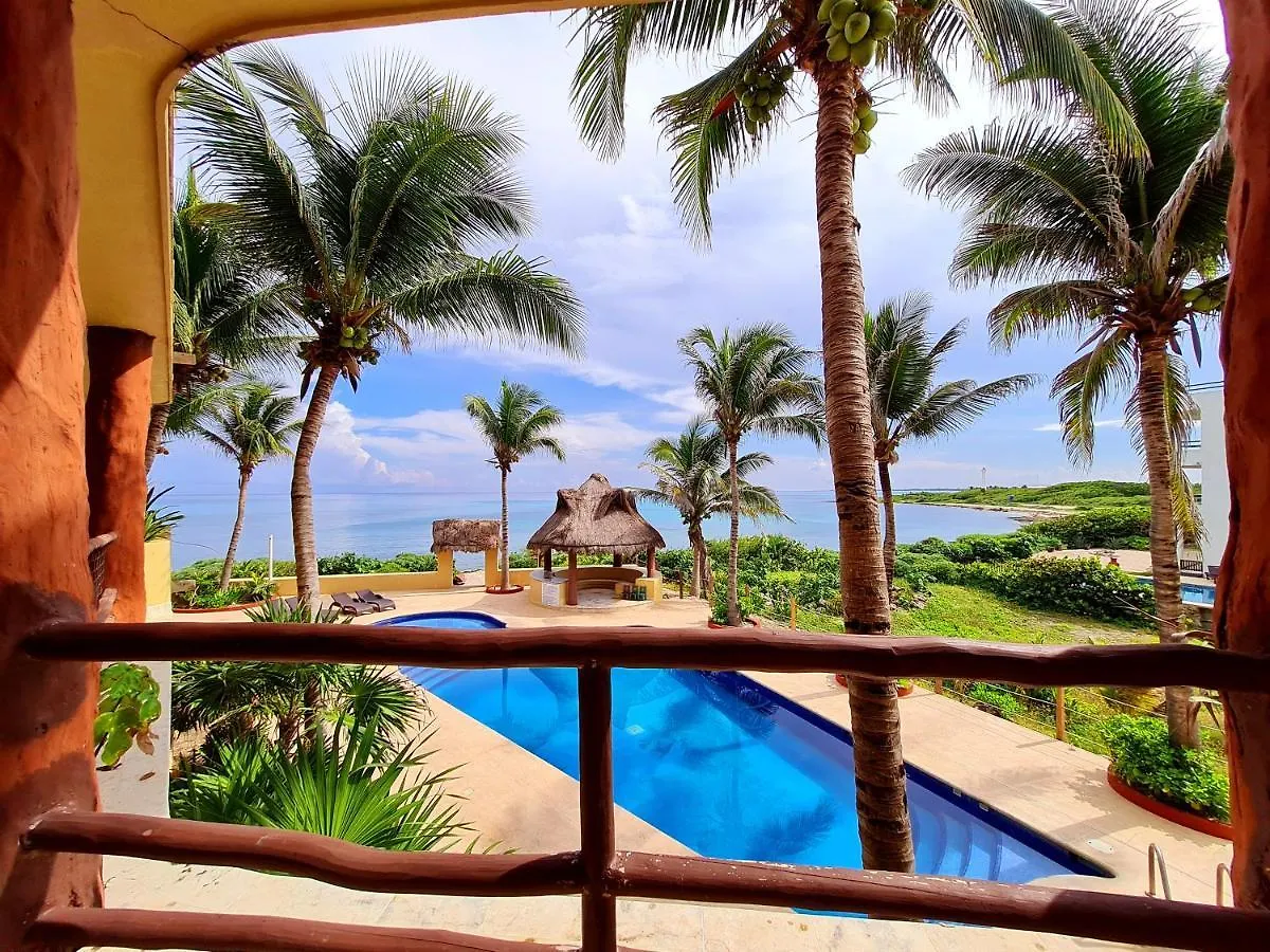 Stylish Oceanfront Condo With Pool Mahahual Apartment
