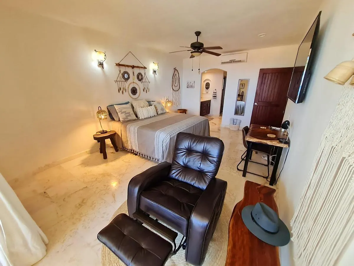 Apartment Stylish Oceanfront Condo With Pool Mahahual
