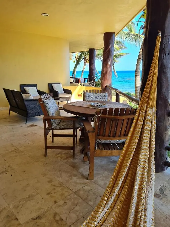 Stylish Oceanfront Condo With Pool Mahahual 0*,