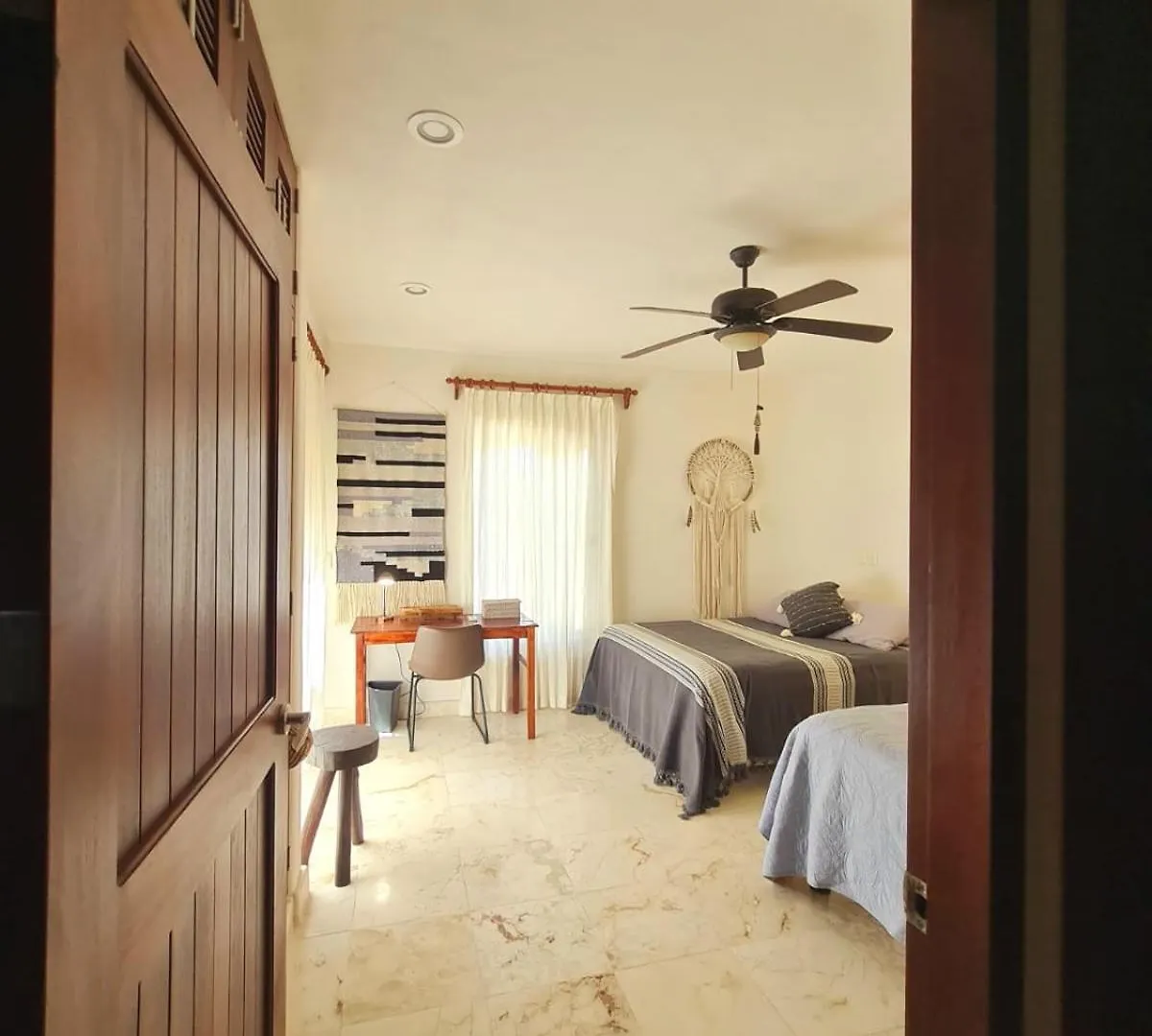Stylish Oceanfront Condo With Pool Mahahual Apartment